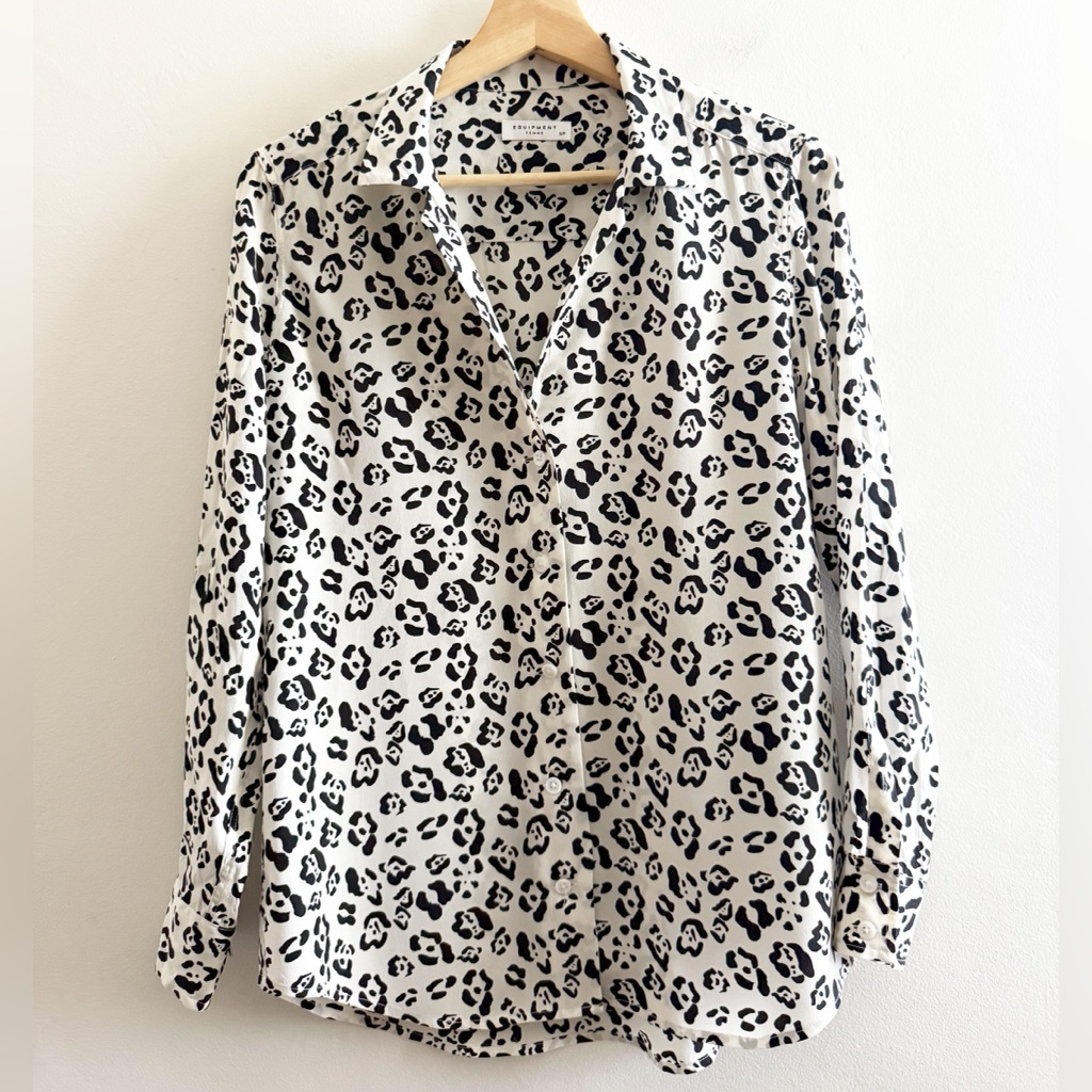 Euc Equipment 100% Silk Leopard/ Animal Print Long Sleeve Blouse, Size Small